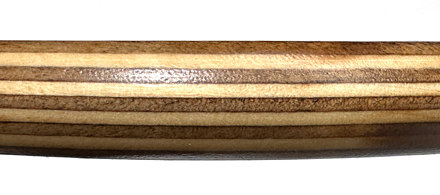 Ecologically dyed wood veneers